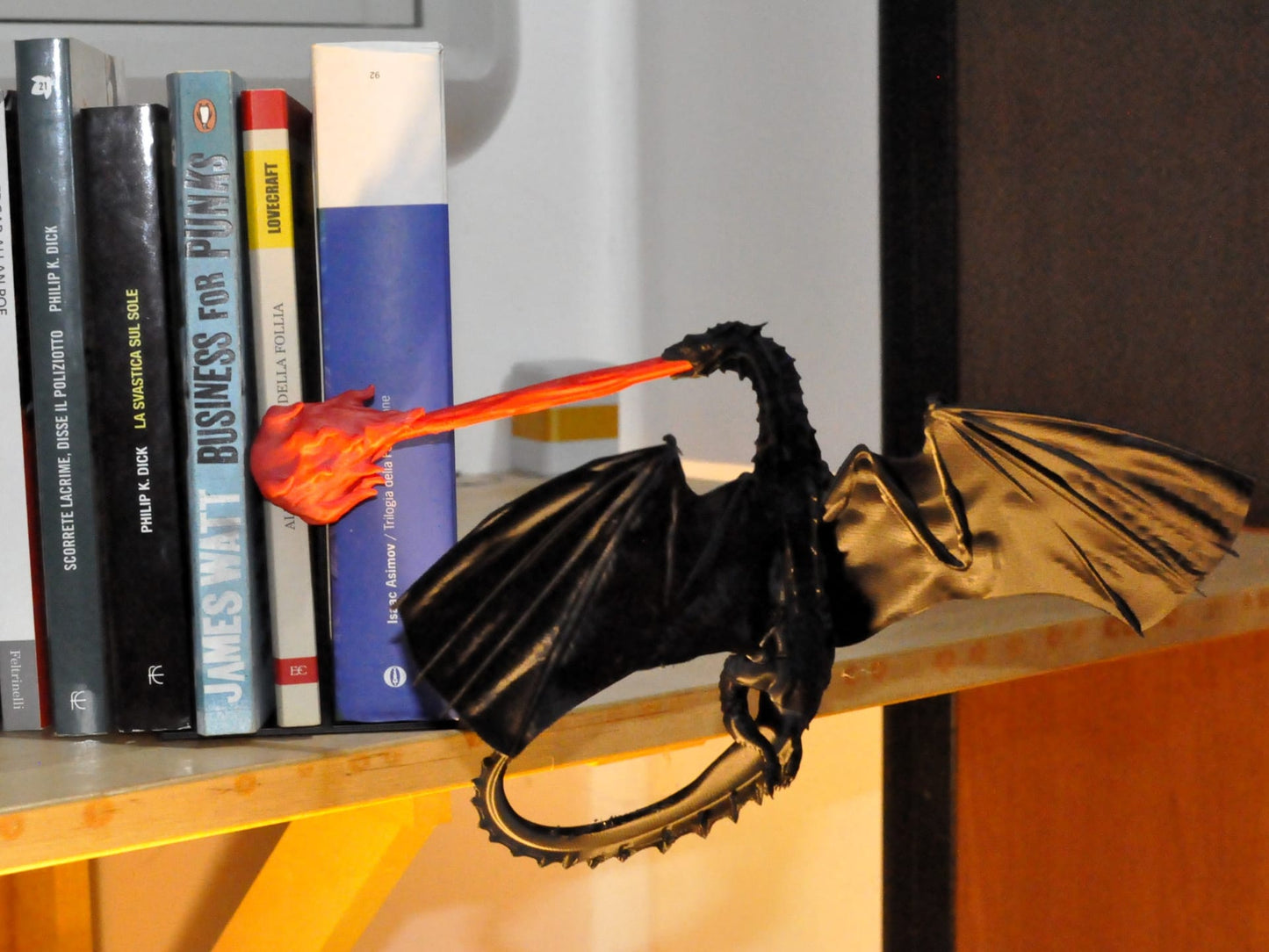 Cale Livre Dragon Crache Feu